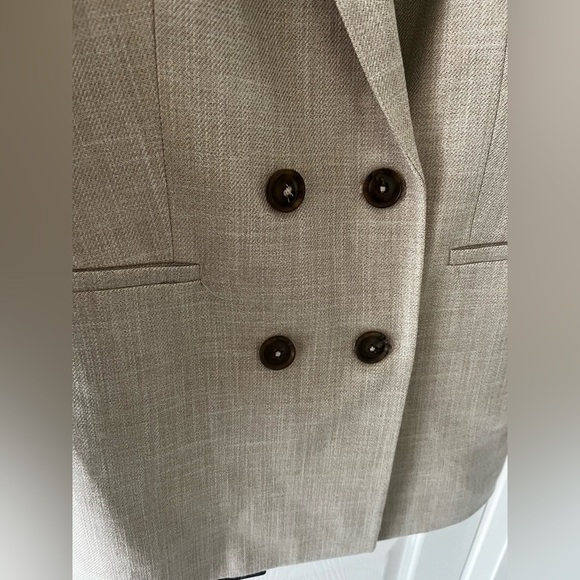 RW&CO Oatmeal Double-Breasted Blazer Size 6 Work Jacket Office Wear Quiet Luxury - Picture 4 of 13